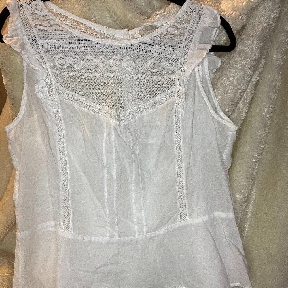 White Lace Lightweight Tank Top, Size L